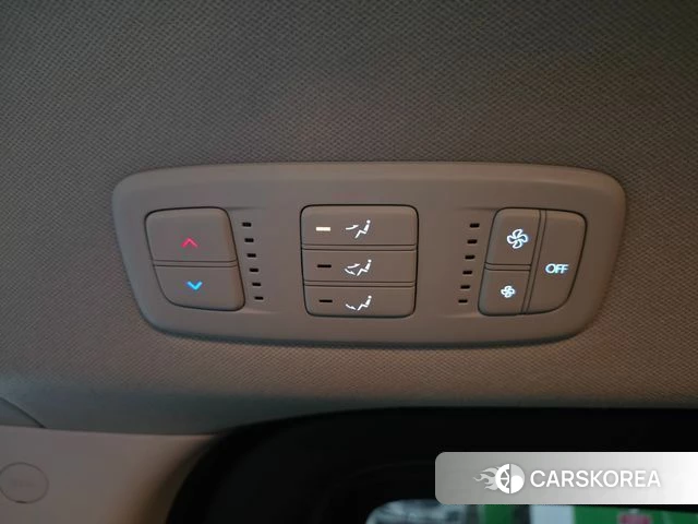 Hyundai Staria 2023 Черный из Кореи, фото 6