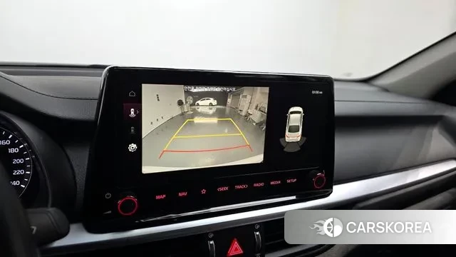 Kia The New K3 2nd generation 2023 Белый из Кореи, фото 6