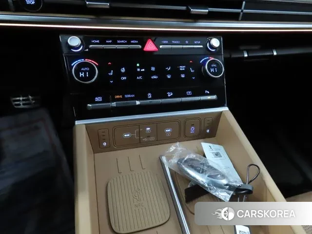 Hyundai Santa Fe (MX5) 2024 Белый из Кореи, фото 6