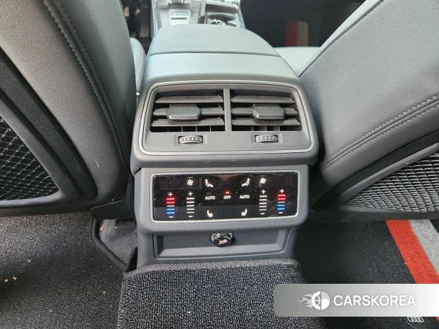 Audi A6 (C8) 2021 Черный из Кореи, фото 6