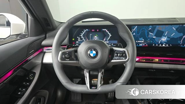 BMW 5 Series (G60) 2025 Белый из Кореи, фото 6