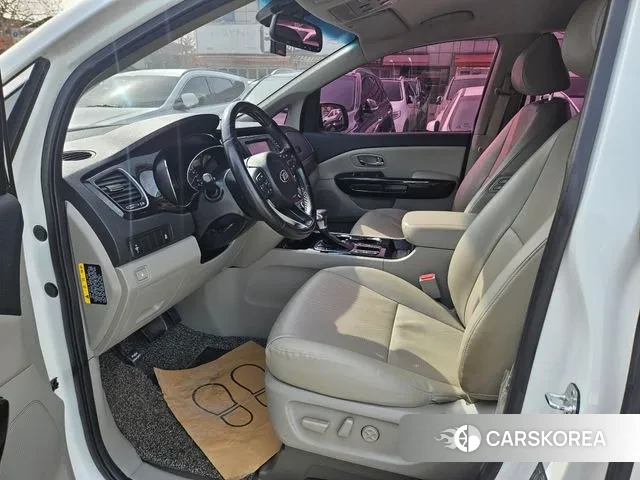 Kia The New Carnival 2019 Жемчужный цвет из Кореи, фото 6