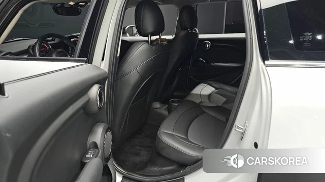 Mini Cooper 2021 Белый из Кореи, фото 6