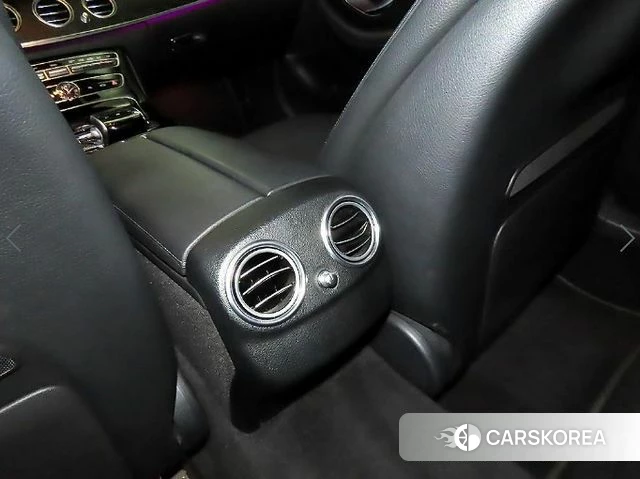 Mercedes-Benz E-Class W213 2019 Белый из Кореи, фото 6