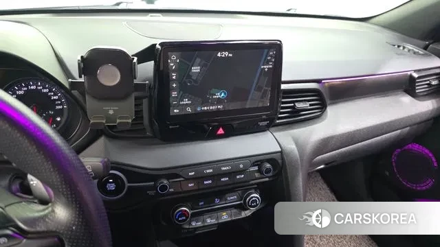 Hyundai Veloster (JS) 2020 Светло-серебряный цвет из Кореи, фото 6