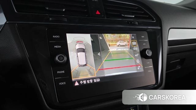 Volkswagen Tiguan Allspace 2020 Белый из Кореи, фото 6