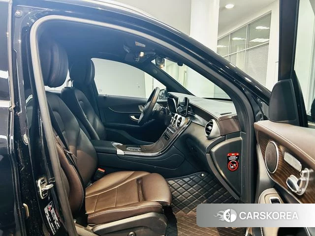Mercedes-Benz GLC 2022 Черный из Китая, фото 6