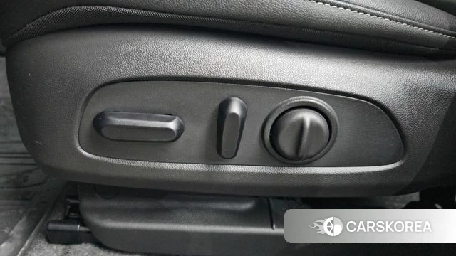 Chevrolet (GM Daewoo) Trax Crossover 2024 Черный из Кореи, фото 6