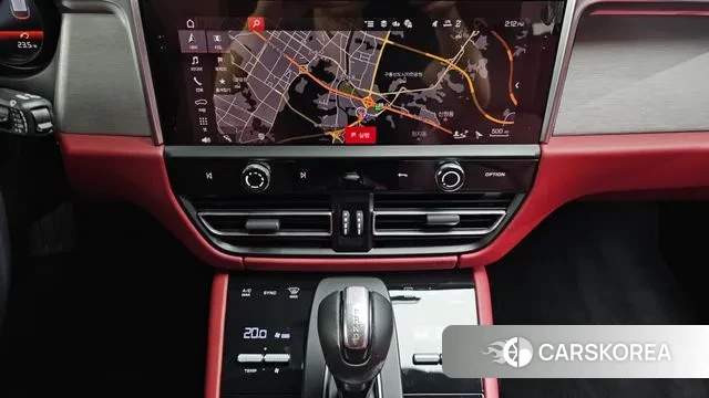 Porsche Macan 2023 Жемчужный цвет из Кореи, фото 6