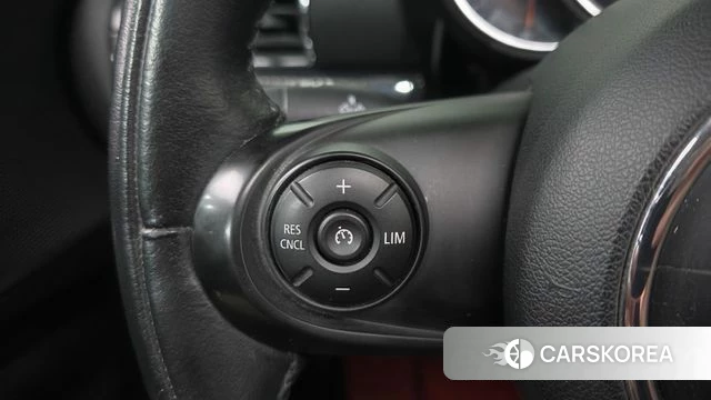 Mini Cooper Clubman 2018 Жемчужный цвет из Кореи, фото 6