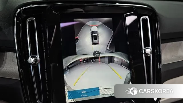 Volvo XC40 2024 Белый из Кореи, фото 6