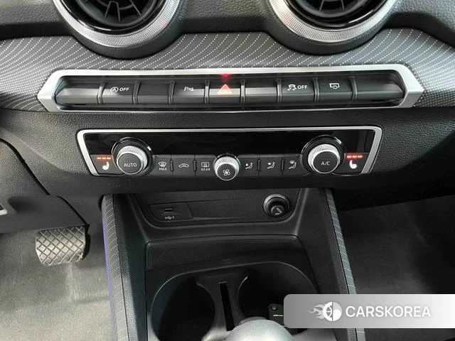 Audi Q2L 2023 Белый из Китая, фото 6