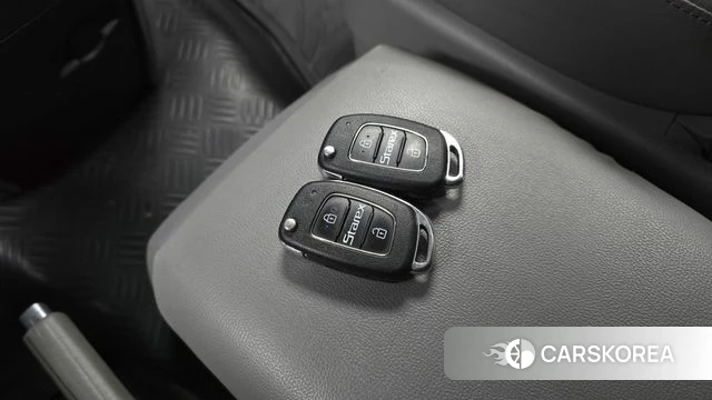 Hyundai The New Grand Starex 2018 Серебряный из Кореи, фото 6