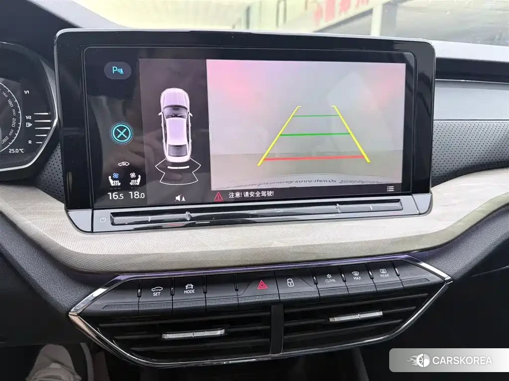 Skoda Octavia 2022 Белый из Китая, фото 6