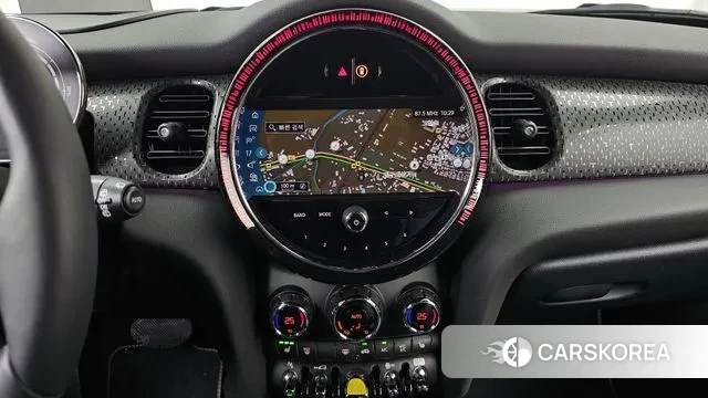 Mini Cooper Electric 2023 Черный из Кореи, фото 6