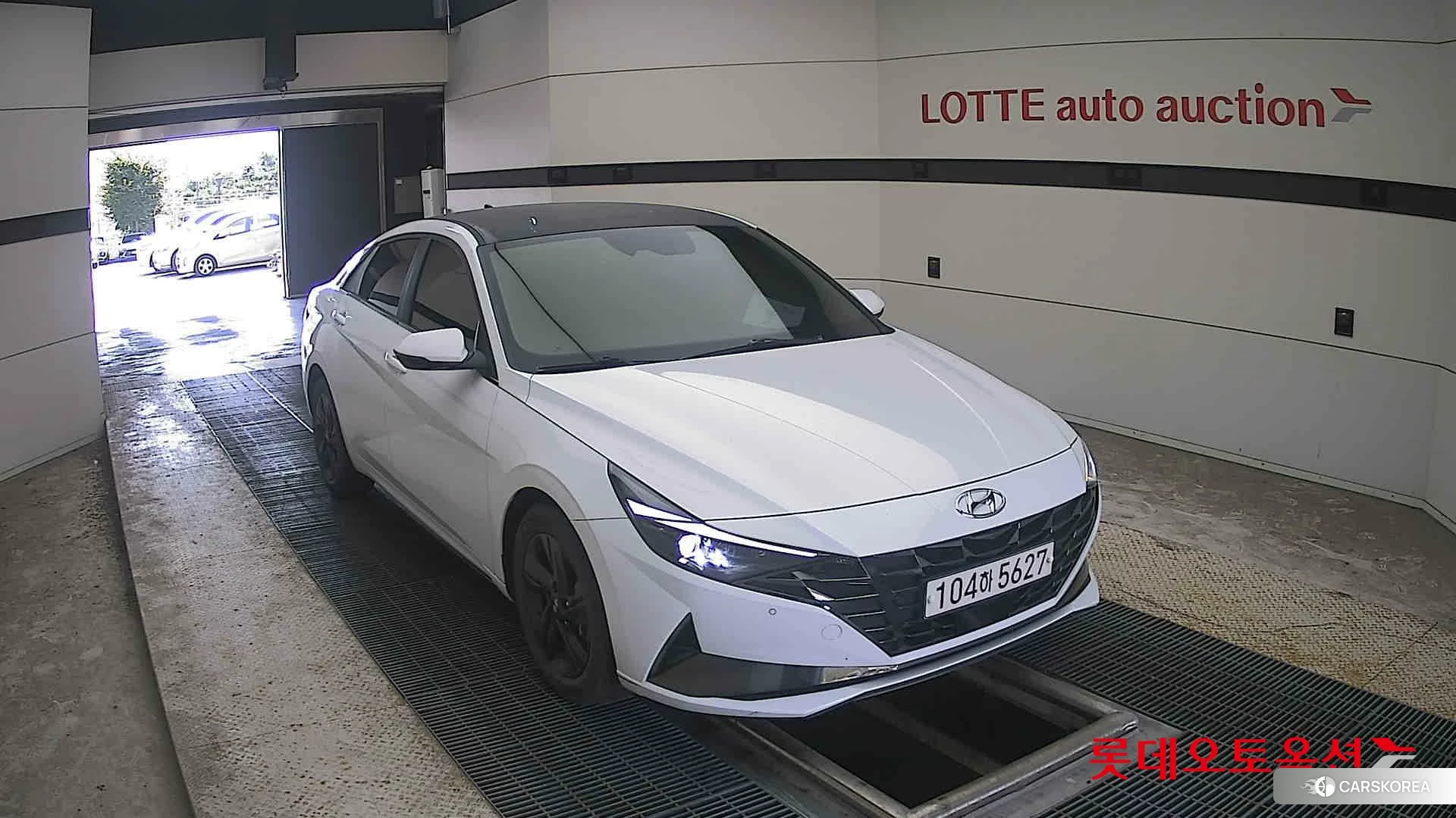 Hyundai Avante 2021 Polar White из Кореи, фото 6
