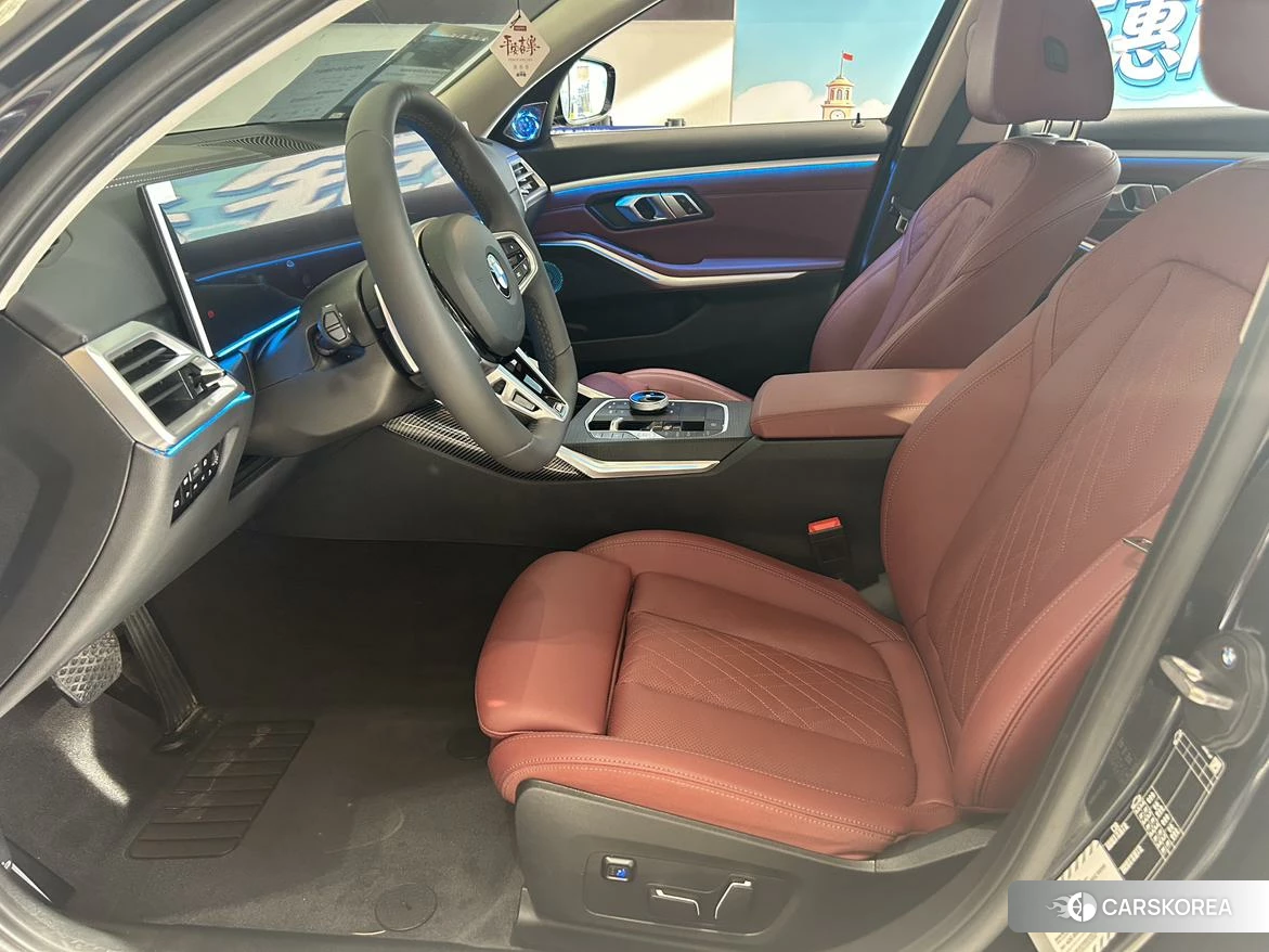 BMW 3 series 2024 Черный из Китая, фото 6