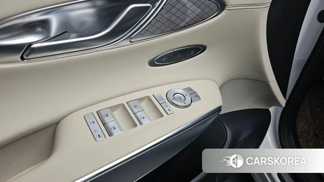 Genesis GV70 2022 Белый из Кореи, фото 6