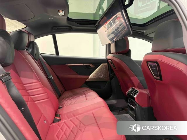 BMW 5 series 2025 Белый из Китая, фото 6