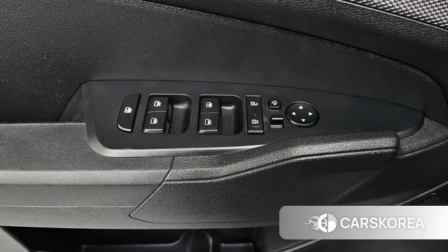 Kia Sportage 5th Generation 2023 Белый из Кореи, фото 6