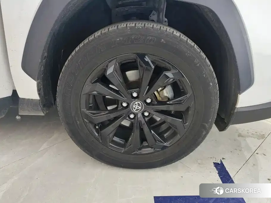 Toyota RAV4 2023 Белый из Китая, фото 6