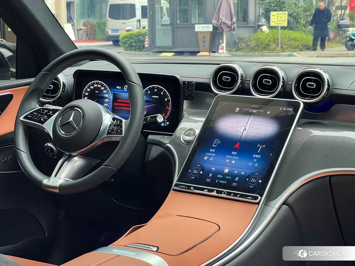 Mercedes-Benz GLC 2023 Черный из Китая, фото 6
