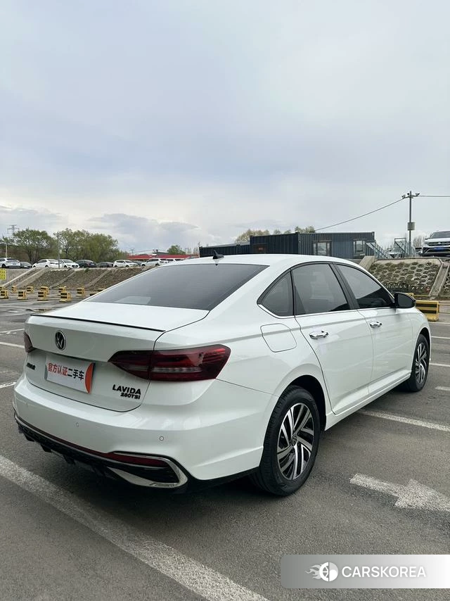 Volkswagen Lavida 2022 Белый из Китая, фото 6