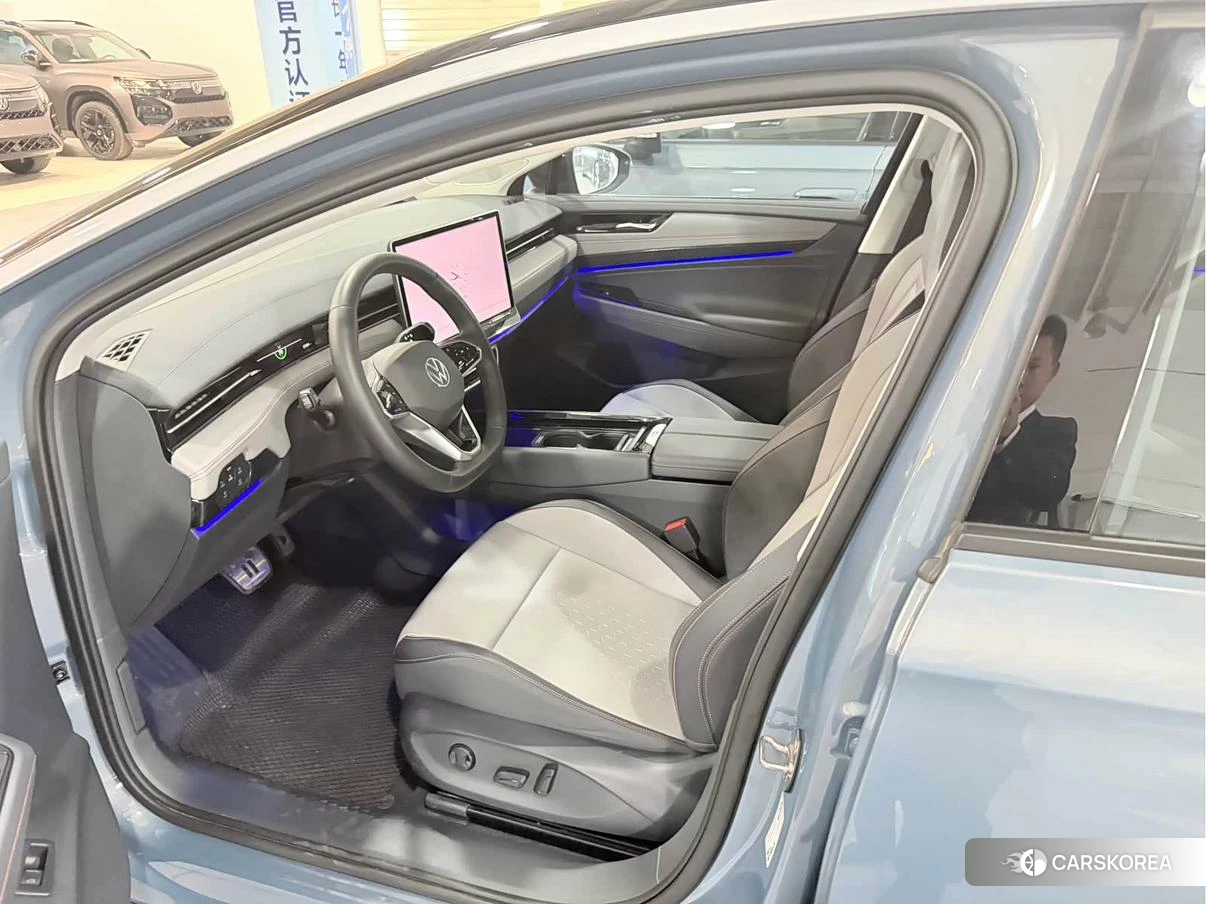 Volkswagen ID.7 VIZZION 2023 Синий из Китая, фото 6