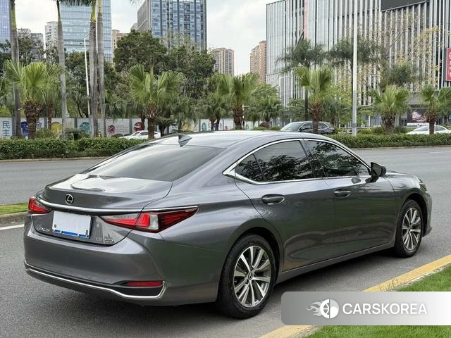 Lexus ES 2021 Темно-серый из Китая, фото 6