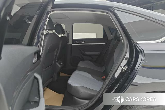 Volkswagen Lavida 2024 Черный из Китая, фото 6