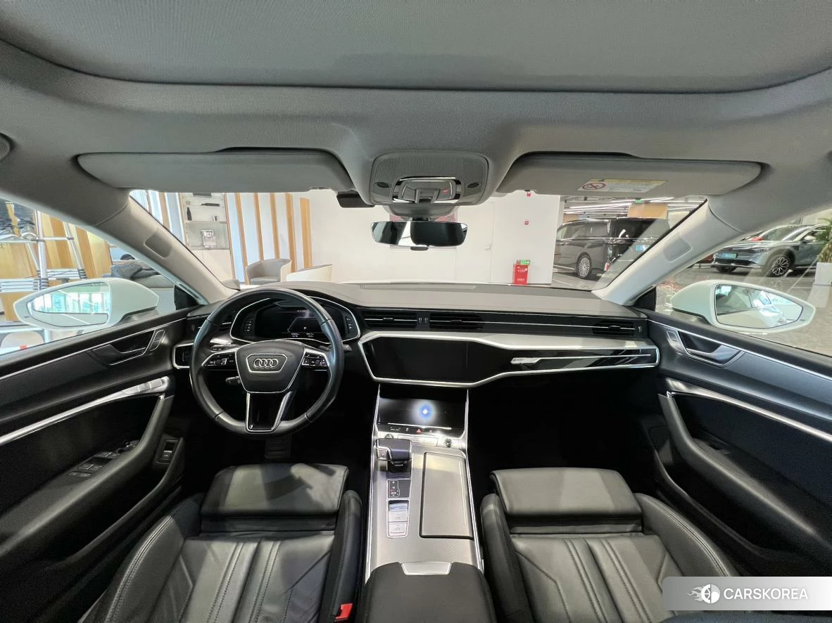 Audi A7 2022 Белый из Китая, фото 6
