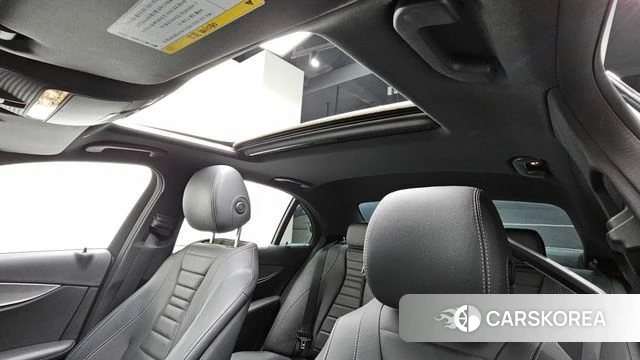 Mercedes-Benz E-Class W213 2018 Белый из Кореи, фото 6