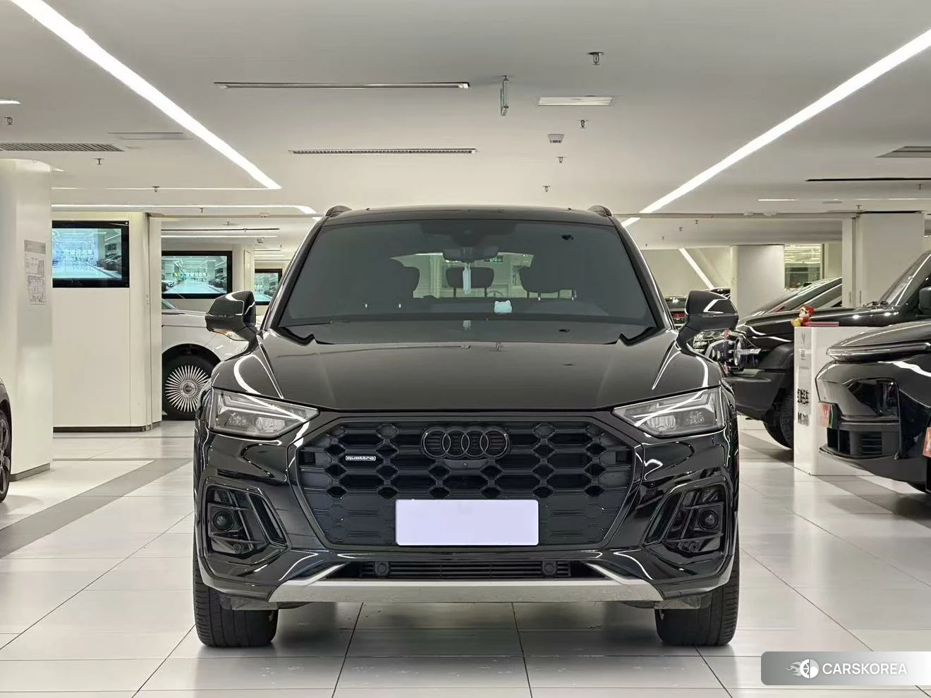 Audi Q5L 2023 Черный из Китая, фото 6