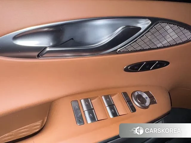 Genesis GV70 2021 Белый из Кореи, фото 6