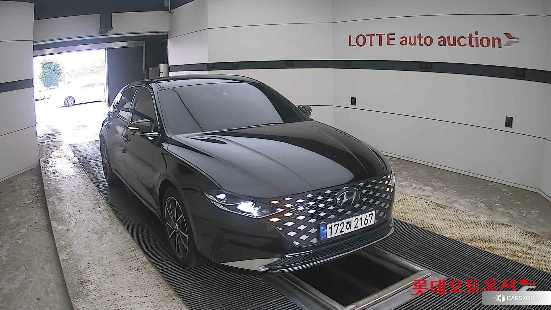 Hyundai Grandeur 2023 Midnight Black Pearl из Кореи, фото 6