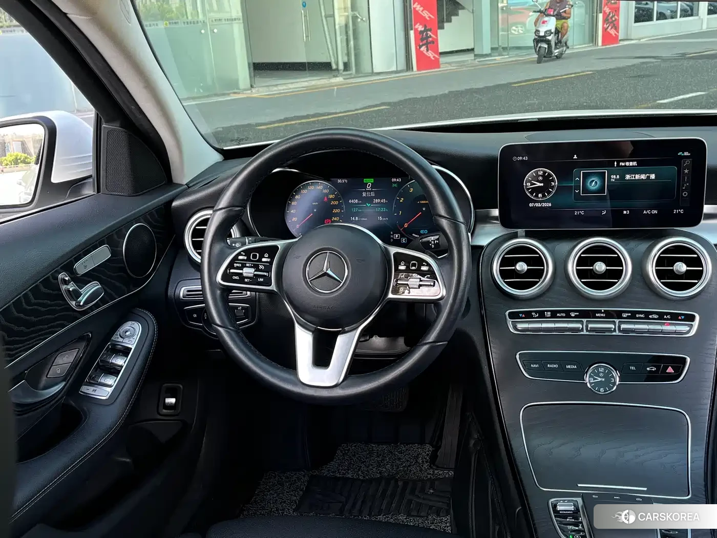 Mercedes-Benz C-class 2021 Белый из Китая, фото 6