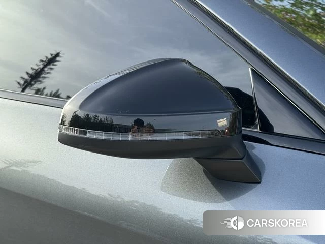 Audi A4L 2023 Темно-серый из Китая, фото 6
