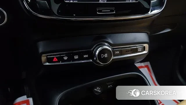 Volvo XC40 2022 Белый из Кореи, фото 6