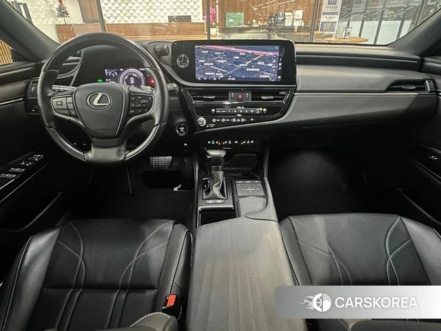 Lexus ES300h 7th generation 2022 Серый из Кореи, фото 6