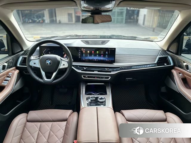 BMW X7 2023 Черный из Китая, фото 6