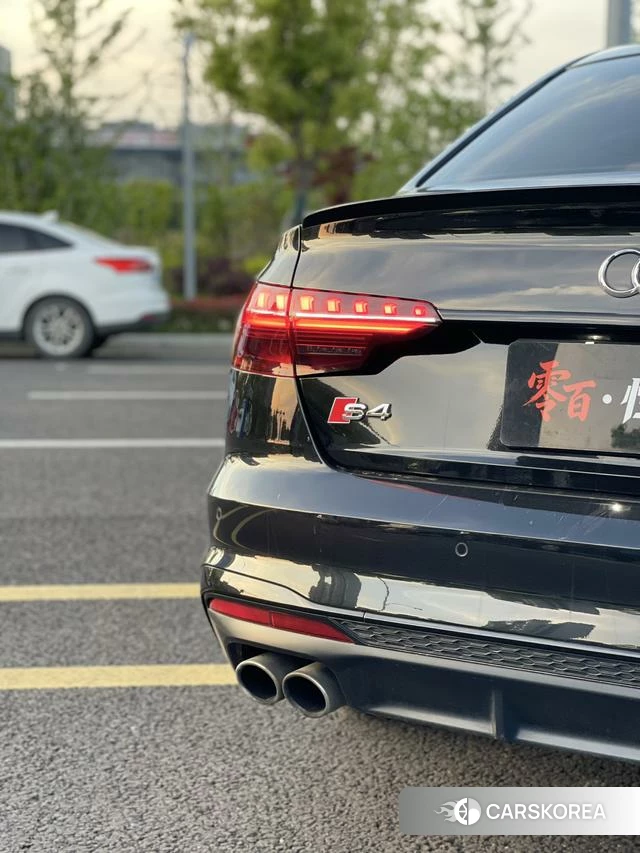Audi S4 2023 Синий из Китая, фото 6