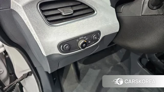 Chevrolet (GM Daewoo) Bolt EV 2021 Белый из Кореи, фото 6