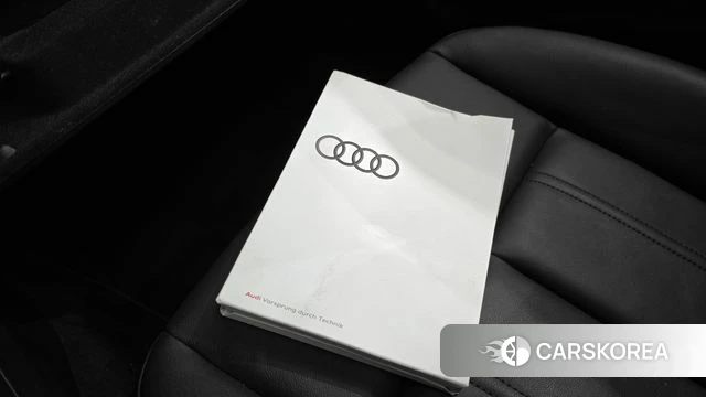 Audi A3 (8Y) 2023 Белый из Кореи, фото 6
