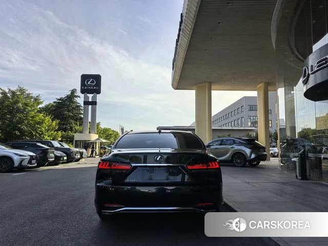Lexus LS 2023 Черный из Китая, фото 6