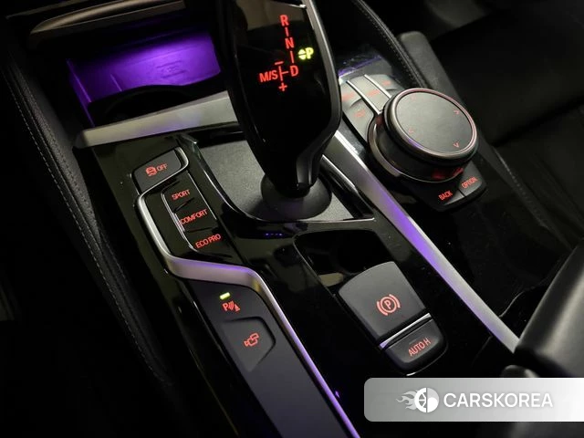 BMW 5 Series (G30) 2019 Белый из Кореи, фото 6