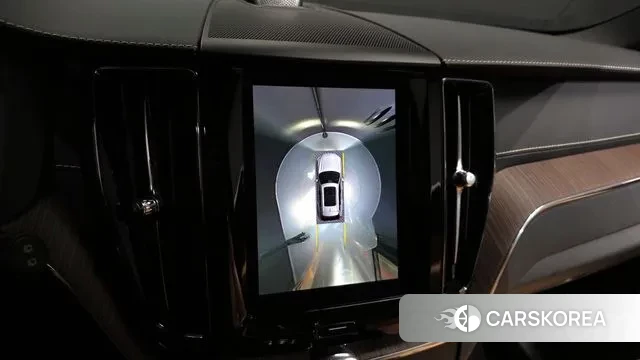 Volvo XC60 second Generation 2022 Белый из Кореи, фото 6