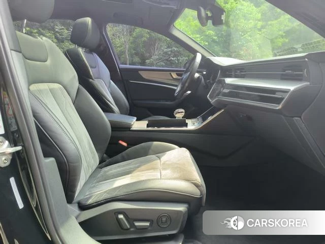 Audi A6L 2021 Черный из Китая, фото 6
