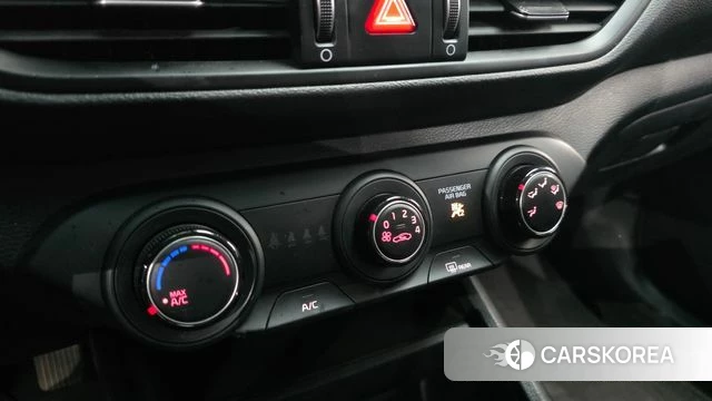 Kia The New K3 2nd generation 2022 Белый из Кореи, фото 6