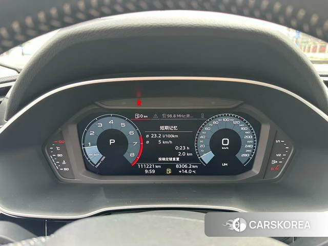 Audi Q3 2019 Темно-серый из Китая, фото 6