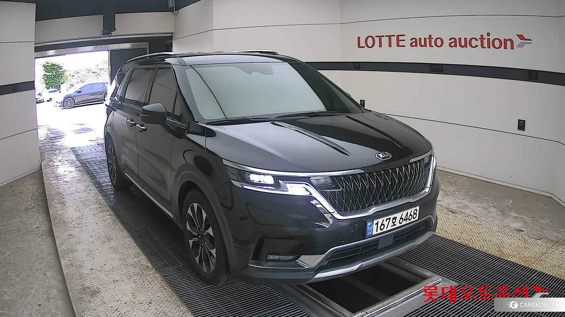 Kia Carnival 2021 Черный из Кореи, фото 6